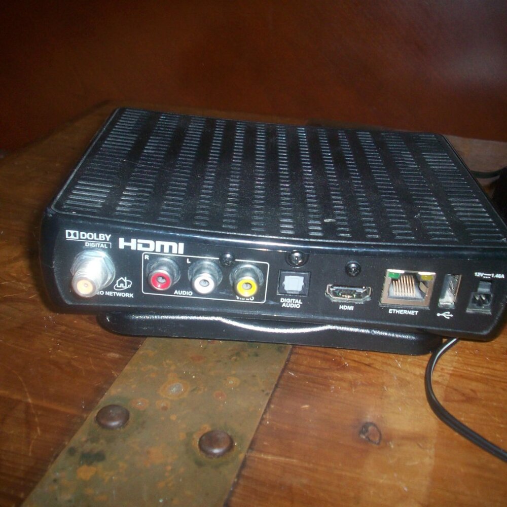 Dish Network Joey Satellite Receiver with Power Cord, Stand– Model 01 –Working